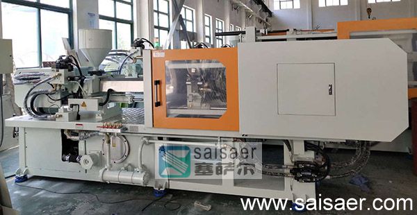 110 ton injection machine